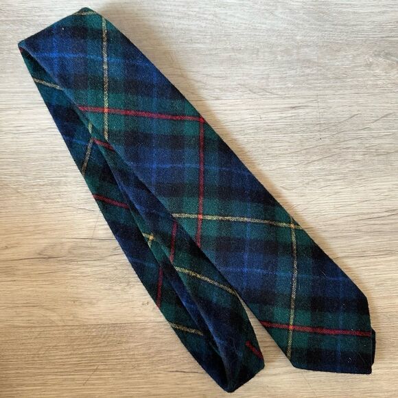 Vintage Pendleton Green Tartan Plaid 100% Virgin Wool Neck Tie Scottish Smith - Picture 1 of 4